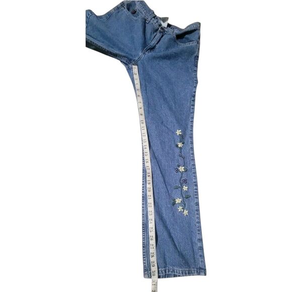 Vintage Y2K Guess Embroidered Mid Rise Wide Leg Jeans Size 28 Made in USA Cotton - Picture 8 of 16